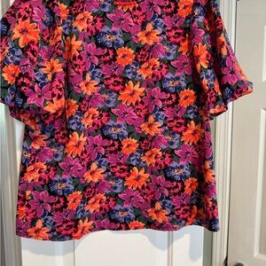 THML Floral Puff Sleeve Top NWT Size Small